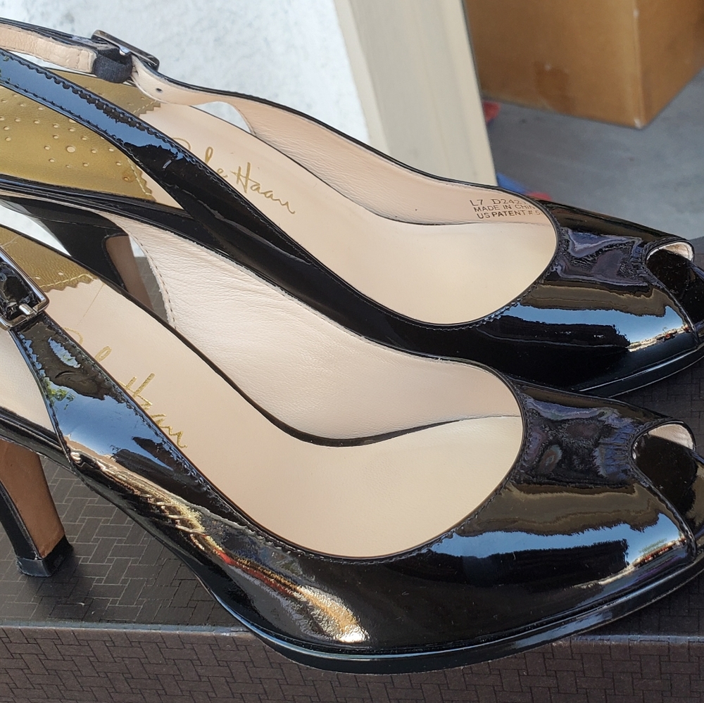 COLEHAAN  NIKE AIR Women's Peep Toe Strap Heeled Black Sandal Shoe  6.5B